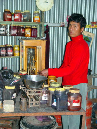 Suman demonstrates the preparation of the dye compound
